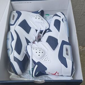 JORDAN 6 RETRO